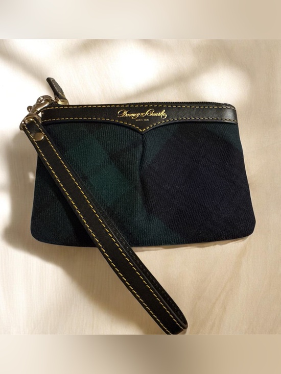 Dooney & Bourke Handbags - Vintage Dooney & Bourke Tartan Plaid Wristlet